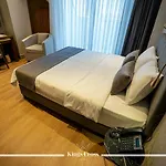 Hotel Kings Cross 3*
